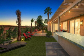 Getaway sleeps 8 option for 16